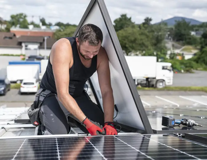 Die Photovoltaik Anlage erweitern und neue Dachflächen aktivieren